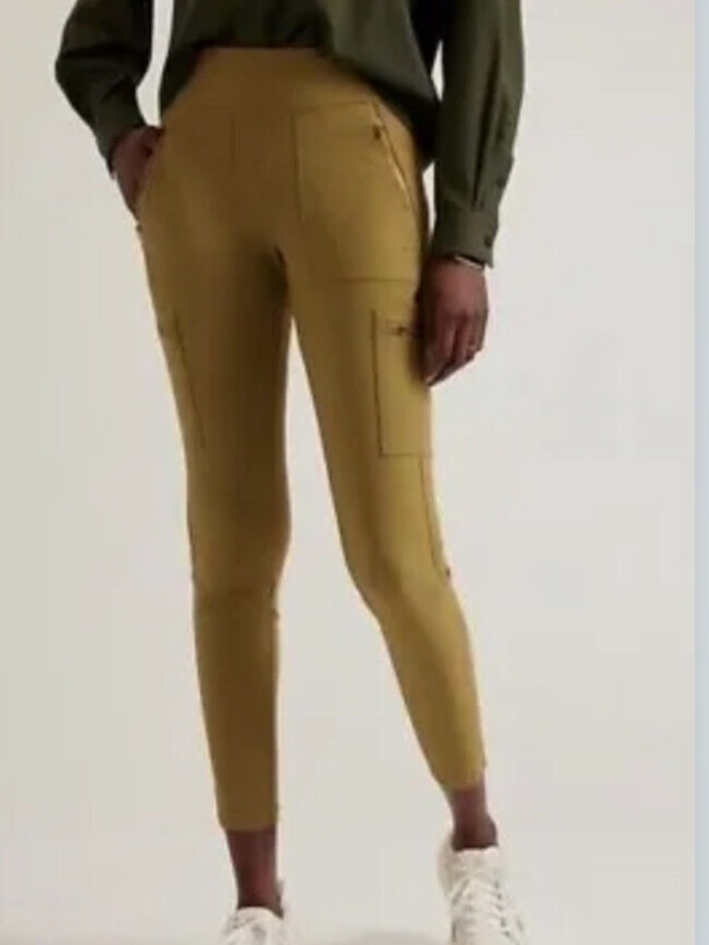 Athleta Headlands Hybrid Cargo Tight
